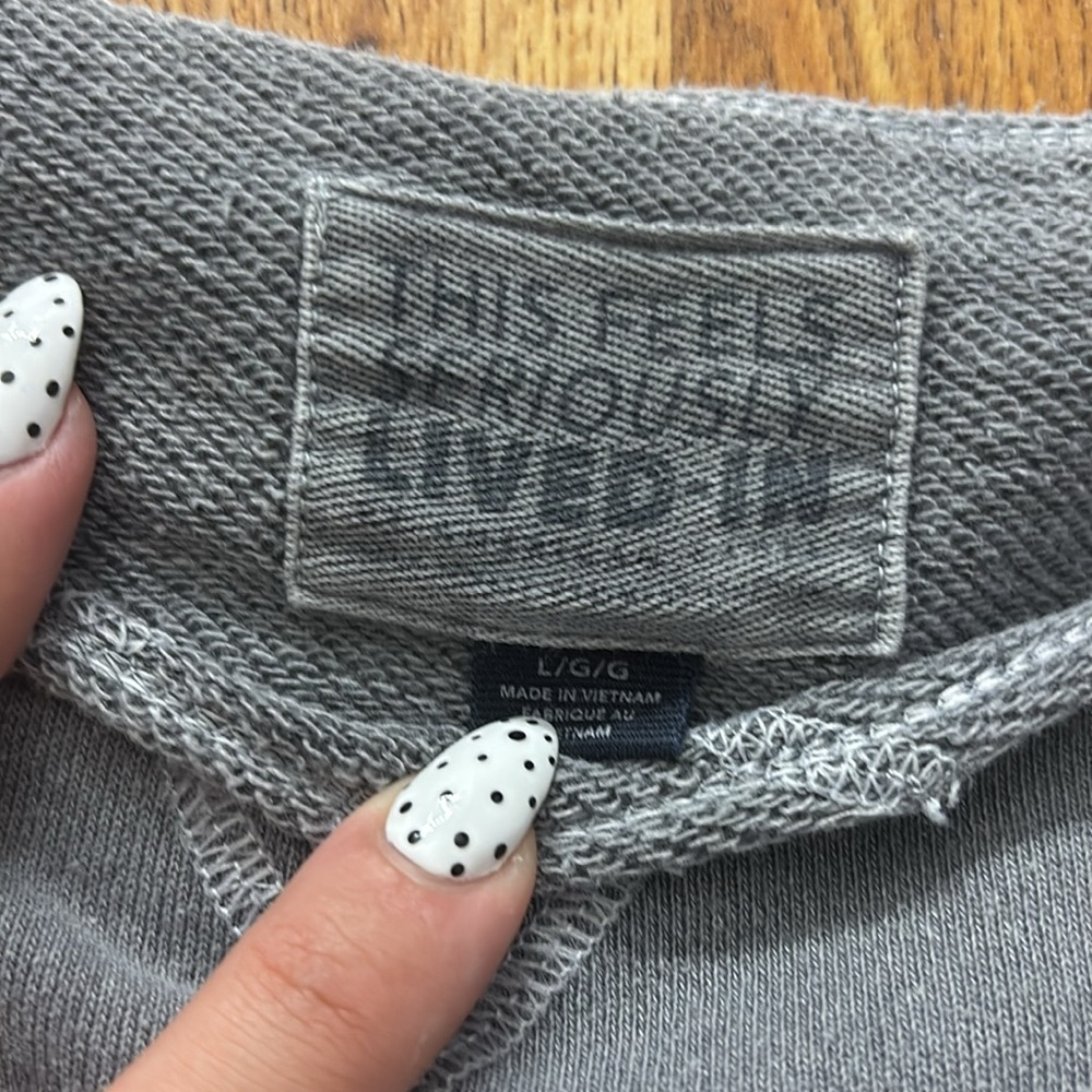 American Eagle Outfitters Charcoal Gray Sweatshirt - Picture 2 of 2